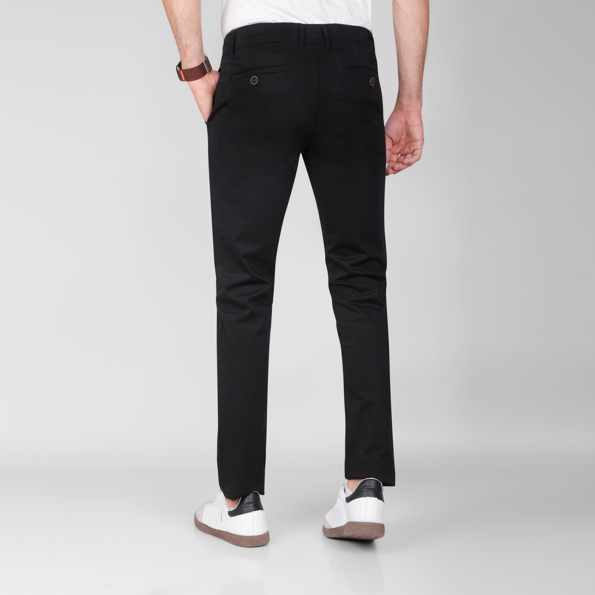 Shop Men’s Black Slim Fit Chino Pants Online In Egypt by Dockland - تسوق بنطلون تشينو رجالي أسود  من دوكلاند للملابس الرجالية