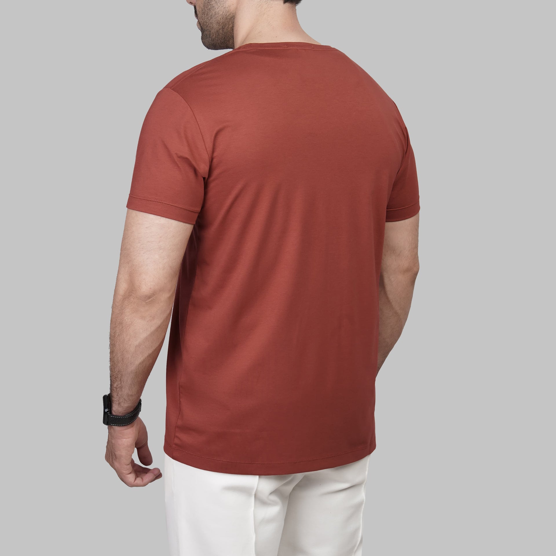 Shop Men's premium round-neck copper t-shirt Summer 2026 Dockland smart casual style - تسوق تيشرت رجالي صيفي احمر نحاسي برقبة مستديرة 2026 من دوكلاند مصر
